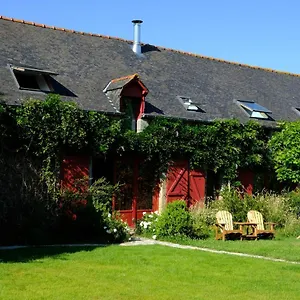 La Maison Jaune A La Janaie Guest house Parigne