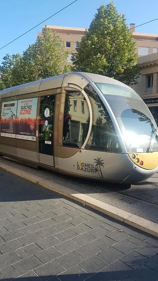 New Cheap Private Room, Kitchen , Overwieuw Sea,Tram On Spot, 12 Minutes From Nice Train Station With Tram , Beach In 17 Min Tram , Chambre Privee Pas Cher, Cuisine Equipee , Tram Sur Place, Apercu Mer, 12 Min De La Gare De Nice Avec Le Tram, 17 Min location